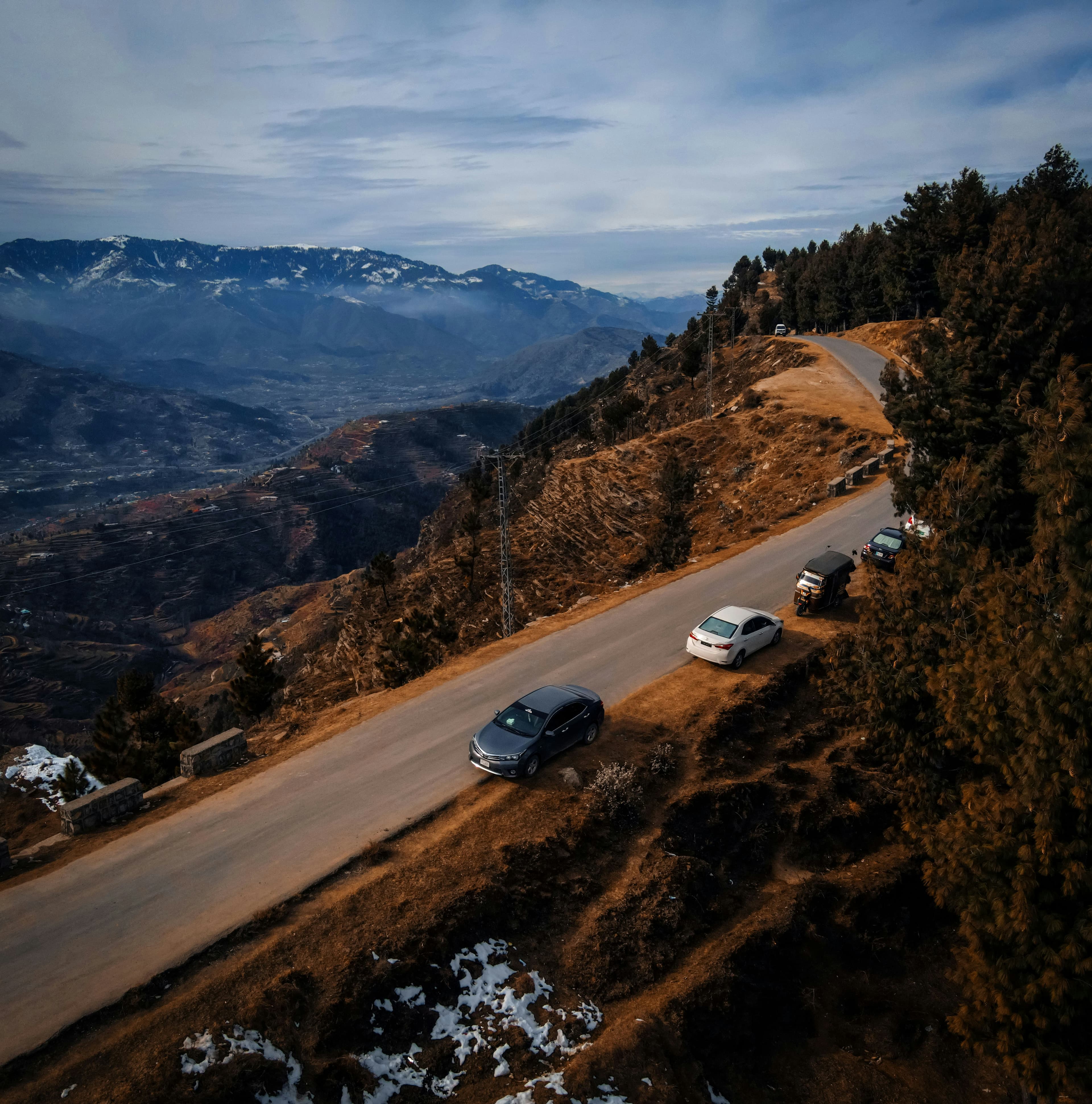 US Top 10 Cars Ranking: How Leading Vehicles Compare Across Categories