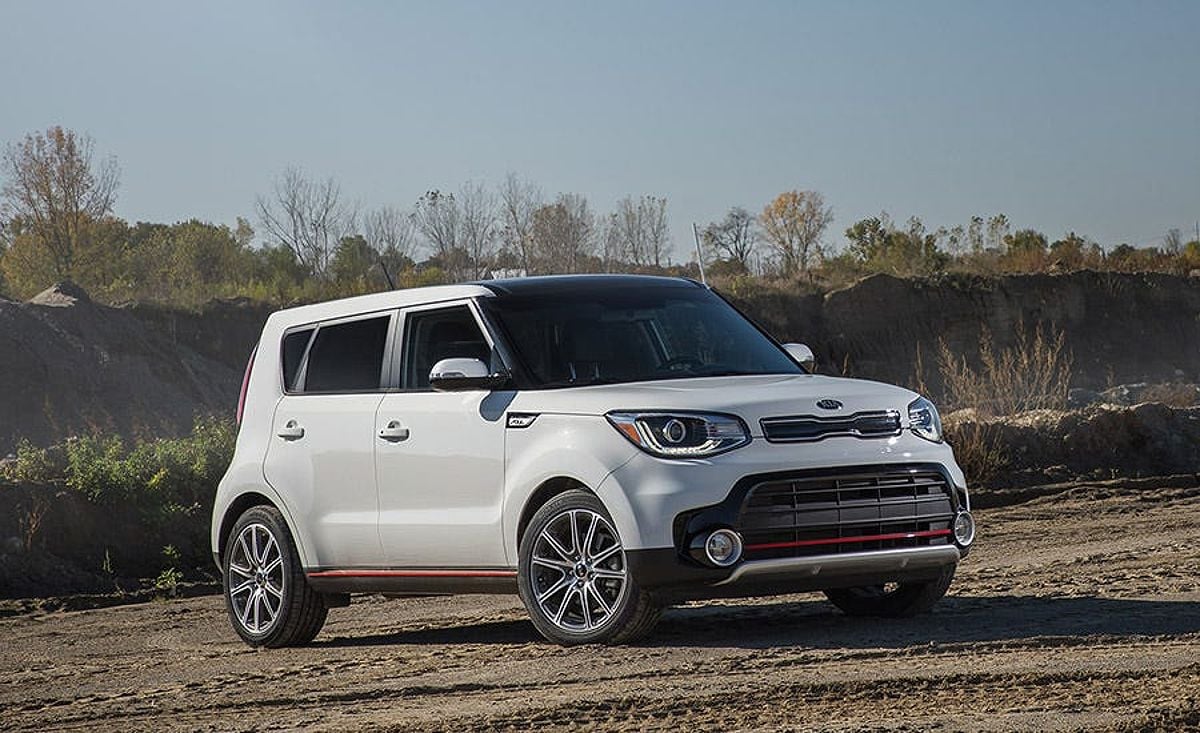 2018 Kia Soul in urban setting